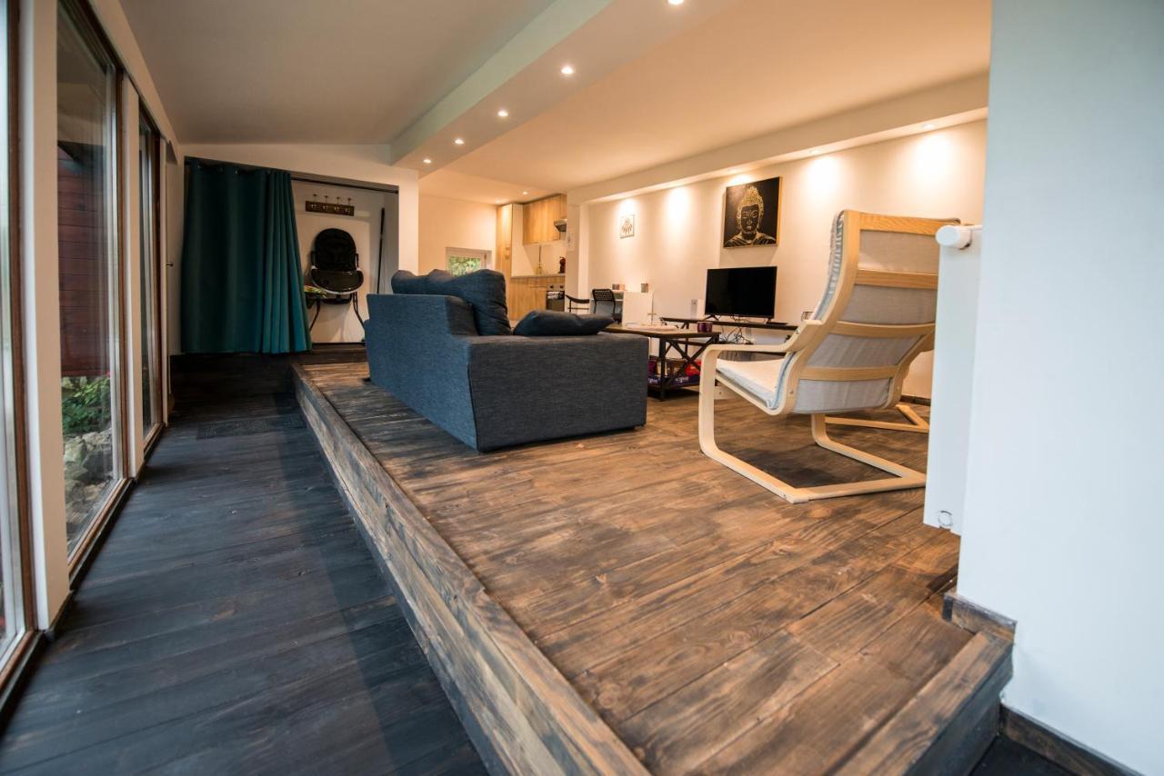 Le Chalet Naturzen Hastiere-par-dela Luaran gambar